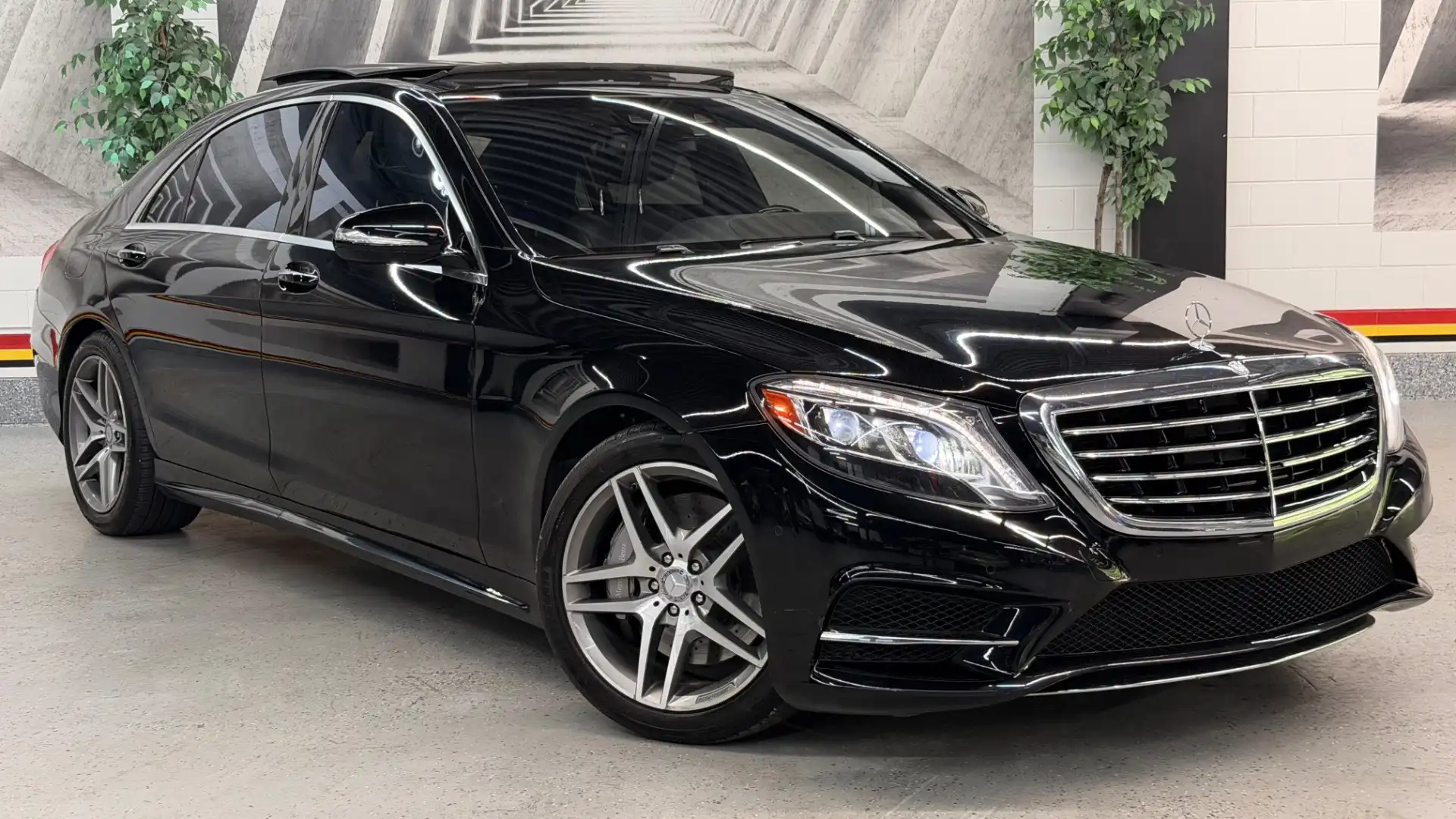 2017 Mercedes-Benz S-Class S550 4MATIC's photo