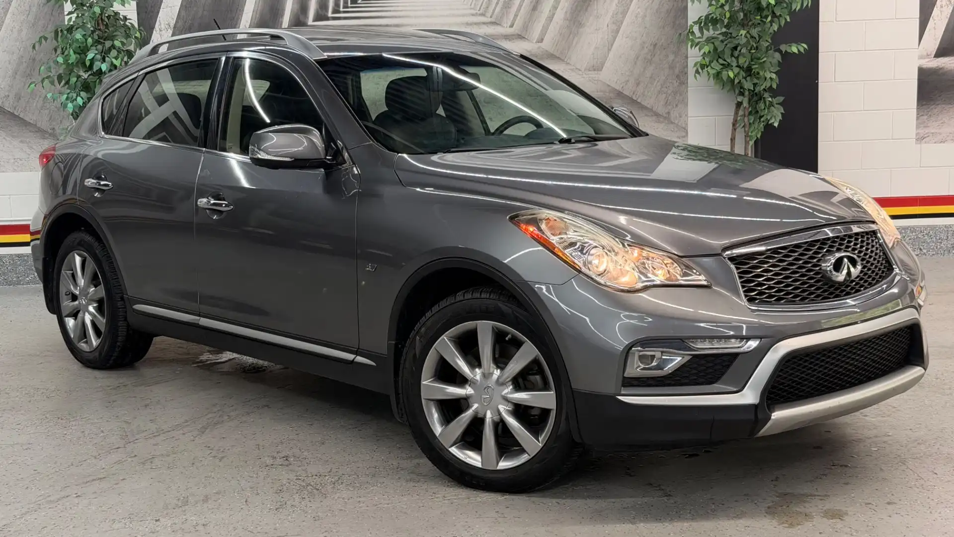 2017 INFINITI QX50 AWD's photo