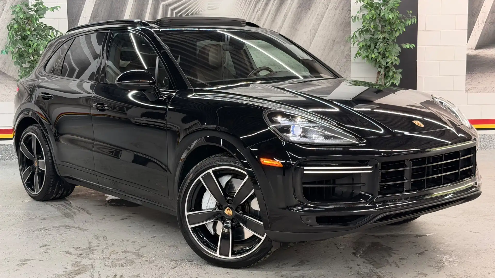 2021 Porsche Cayenne Turbo's photo