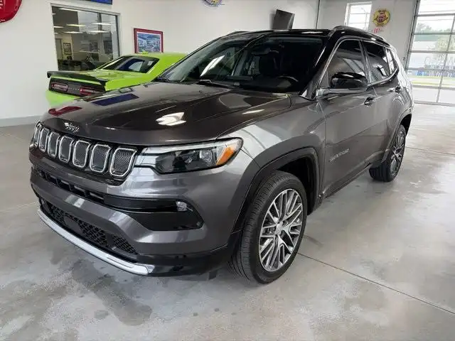 2022 Jeep Compass Limited 4X4's photo