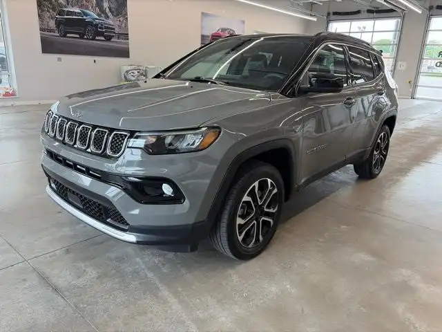 2023 Jeep Compass Limited 4X4's photo