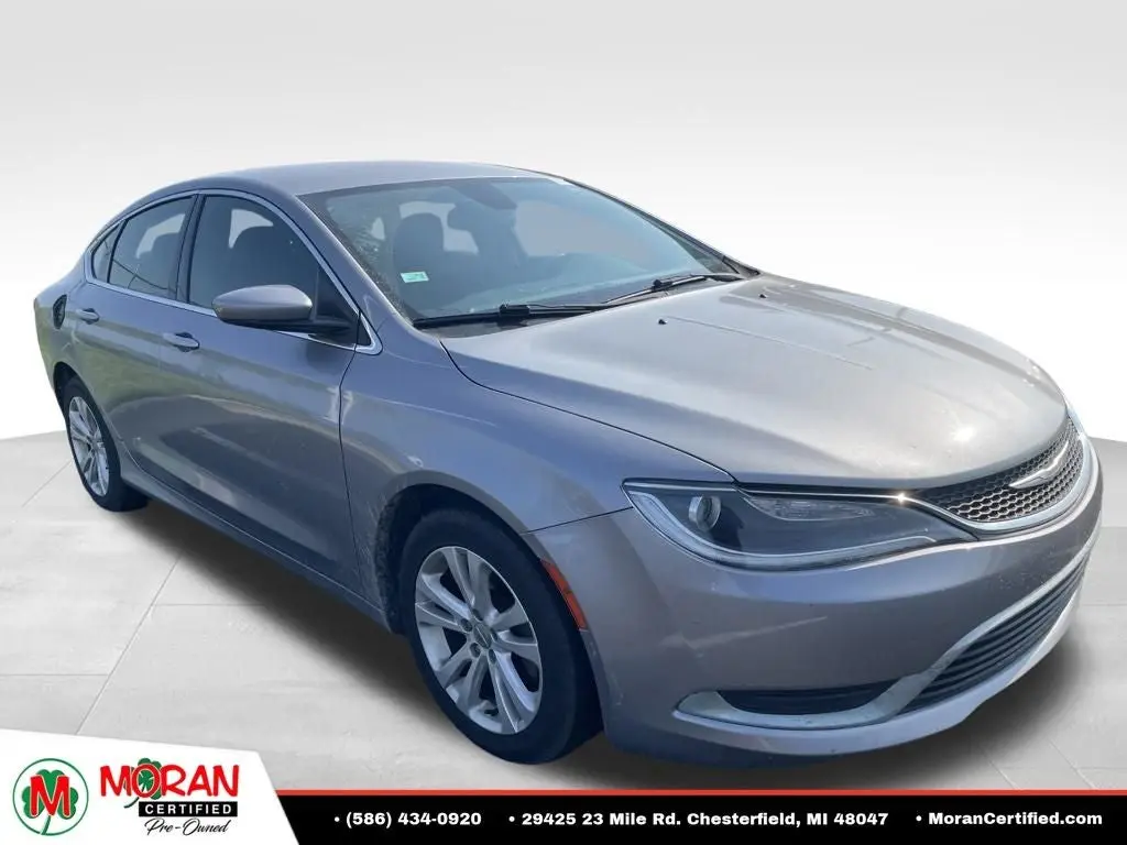 2015 Chrysler 200 Limited photo 3