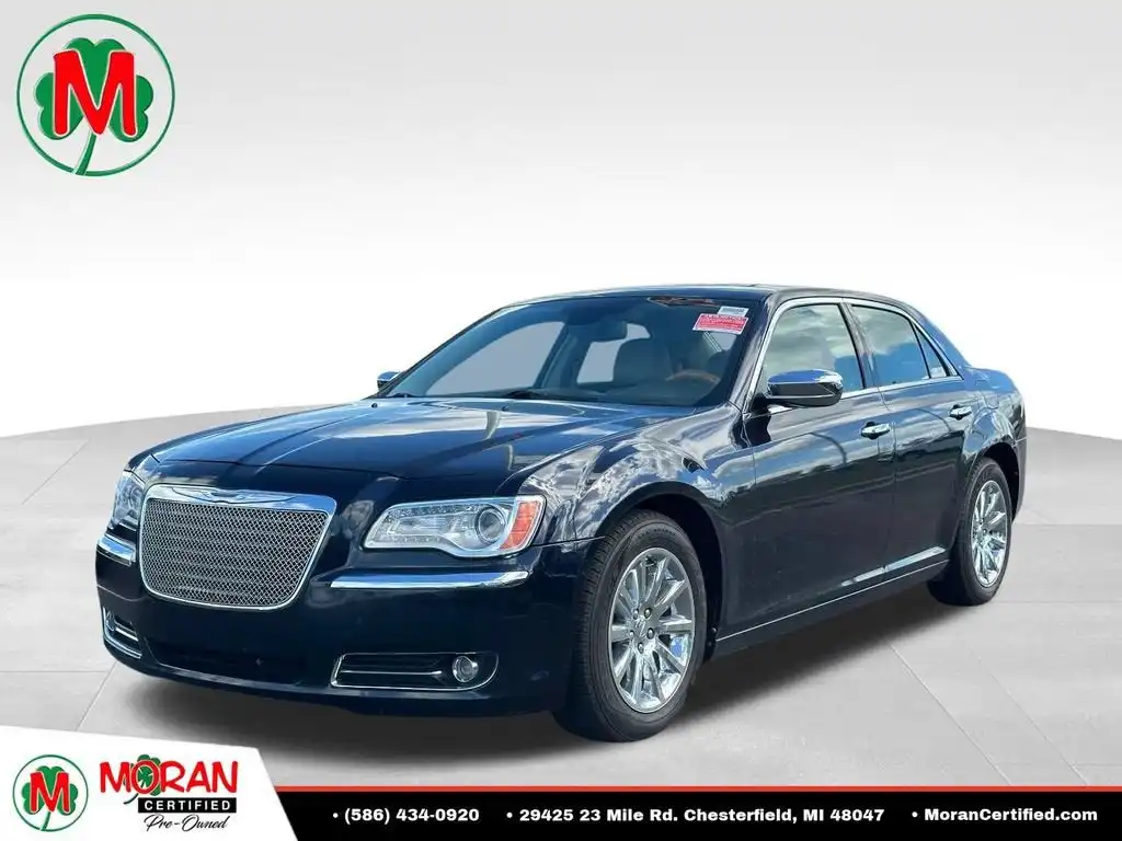 2012 Chrysler 300 HEMI C's photo
