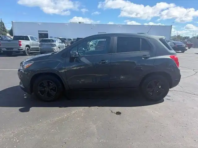 2019 Chevrolet Trax LS's photo