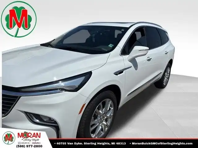 2024 Buick Enclave Essence AWD's photo