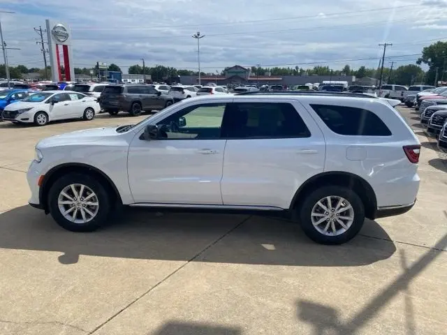 2024 Dodge Durango SXT AWD photo 3