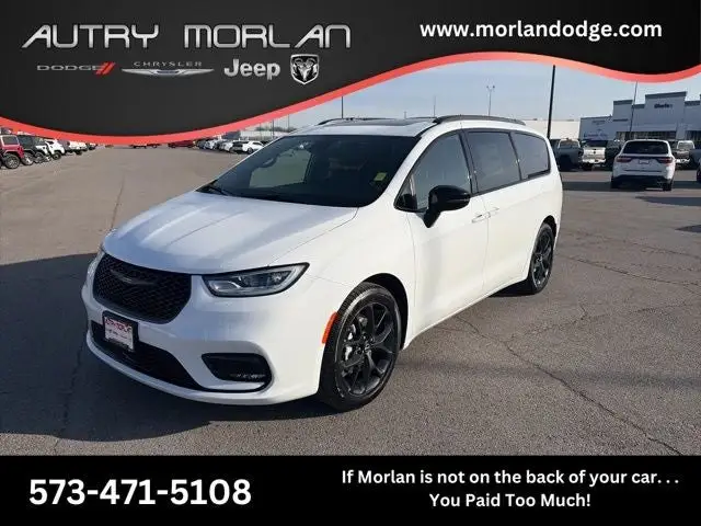 2026 Chrysler Pacifica Select photo 1