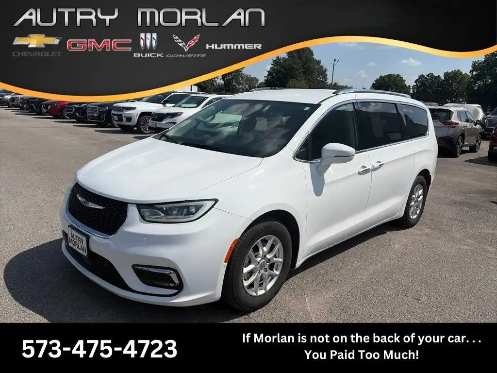 2021 Chrysler Pacifica Touring L's photo