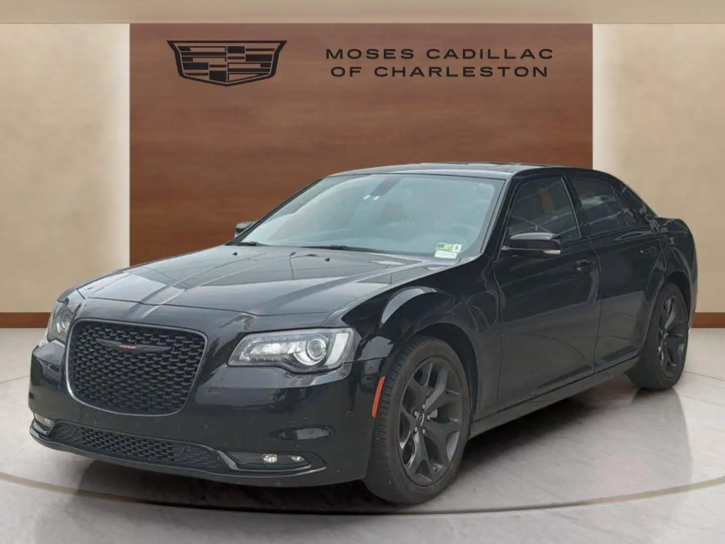 2023 Chrysler 300 S's photo