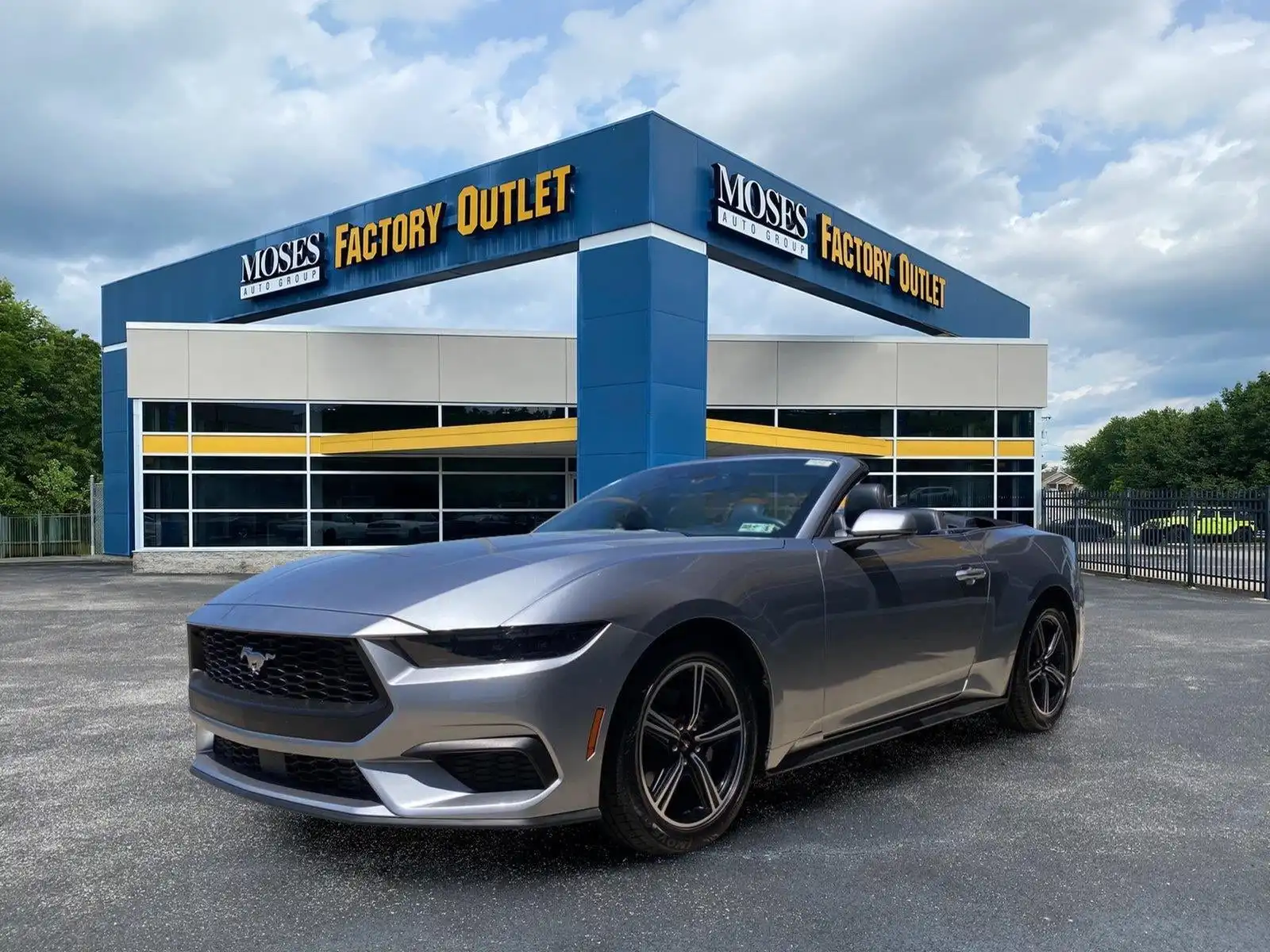 2025 Ford Mustang EcoBoost Premium Convertible's photo