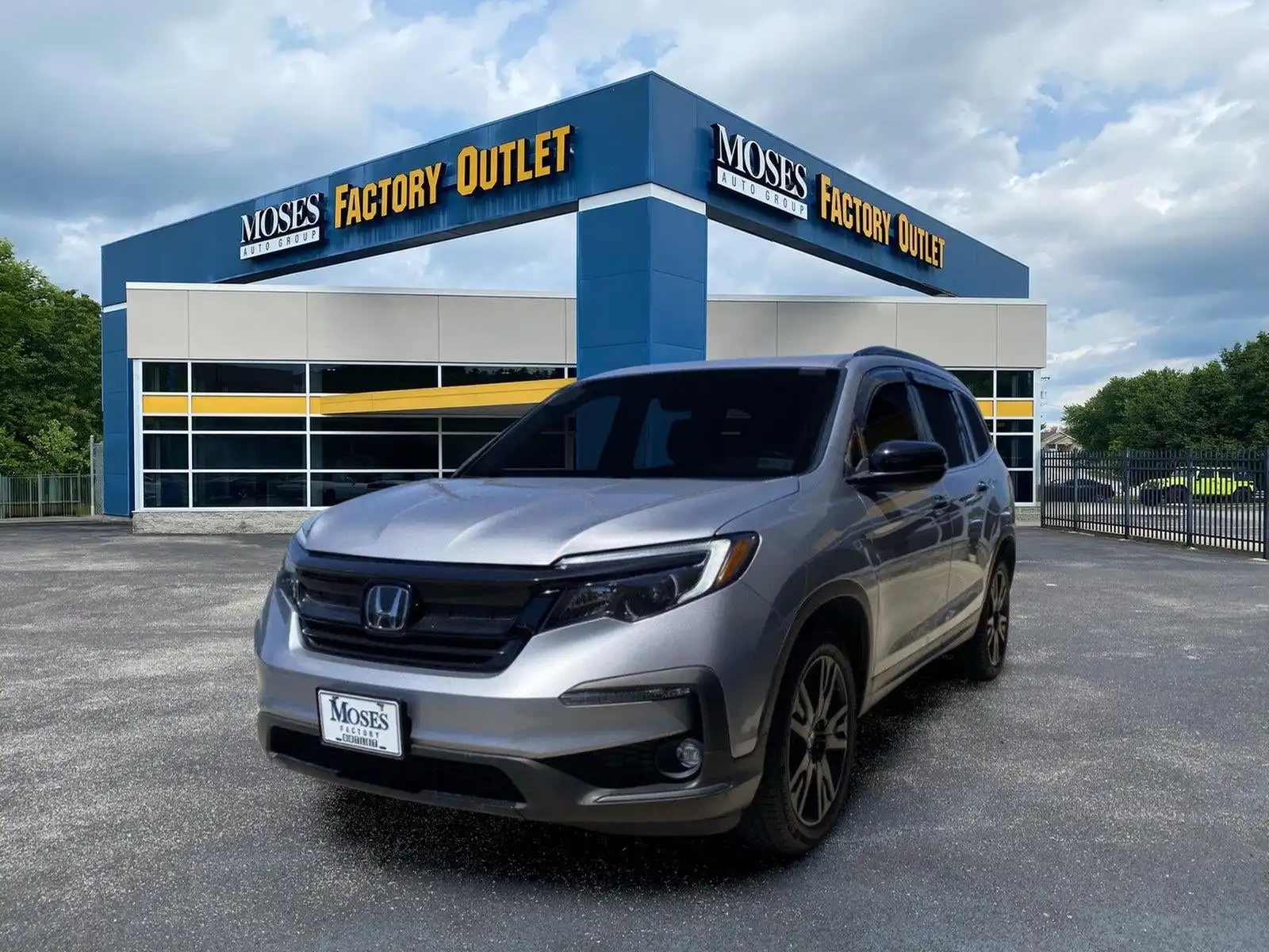 2022 Honda Pilot SE AWD's photo