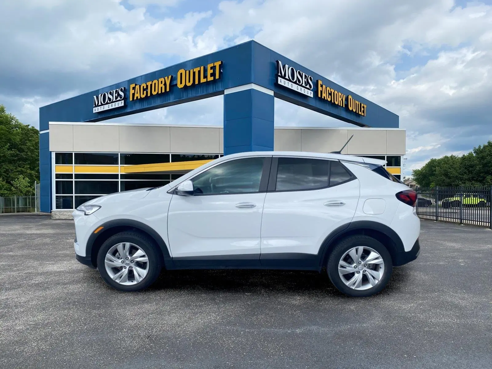 2025 Buick Encore GX Preferred AWD photo 5