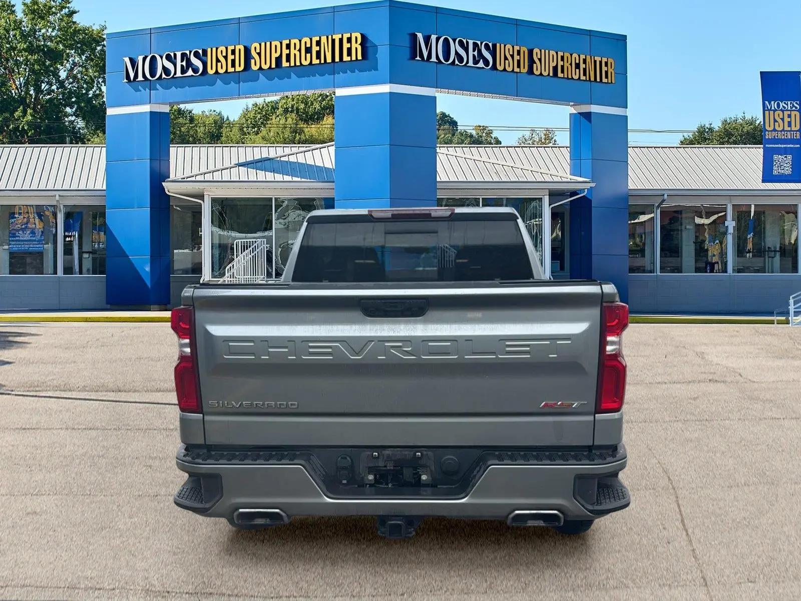 2024 Chevrolet Silverado 1500 RST 4WD Crew Cab Short Box photo 5