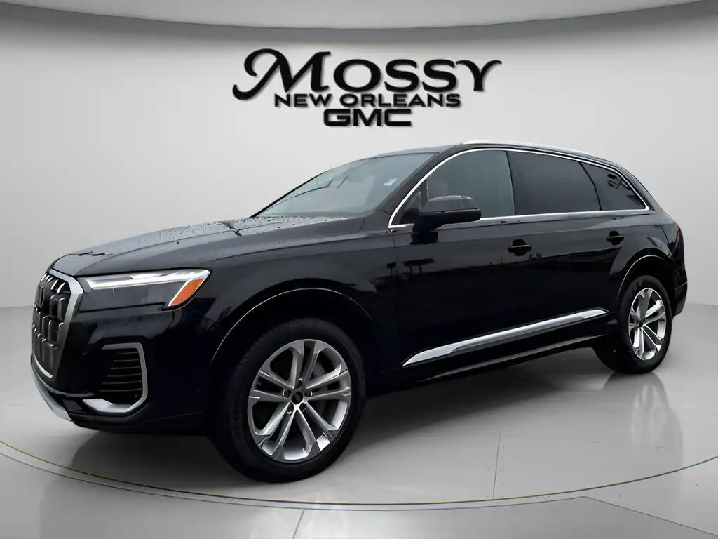 2025 Audi Q7 55 Premium Plus quattro Tiptronic's photo