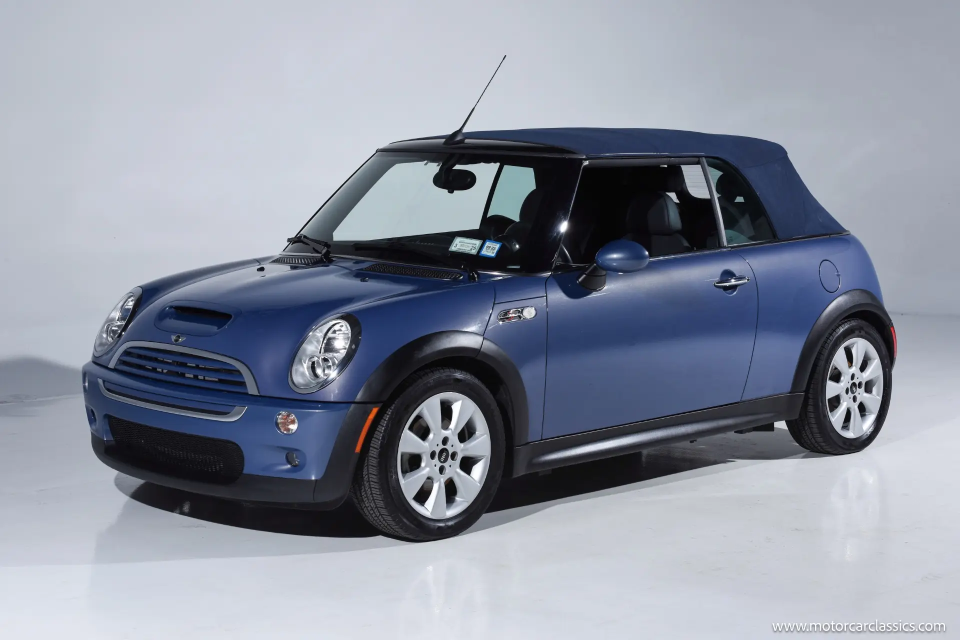 2007 MINI Cooper S photo 3