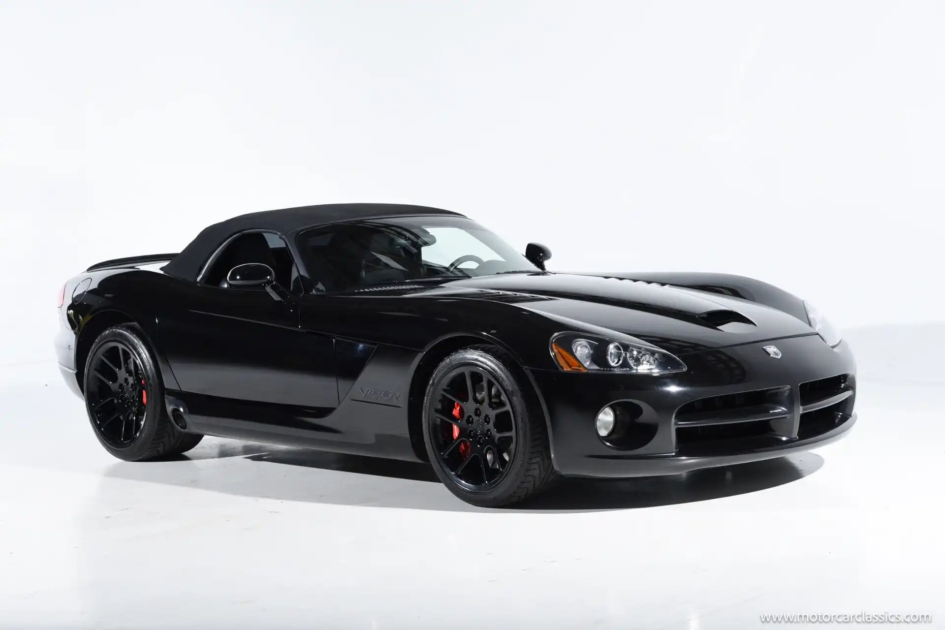 2004 Dodge Viper SRT-10's photo