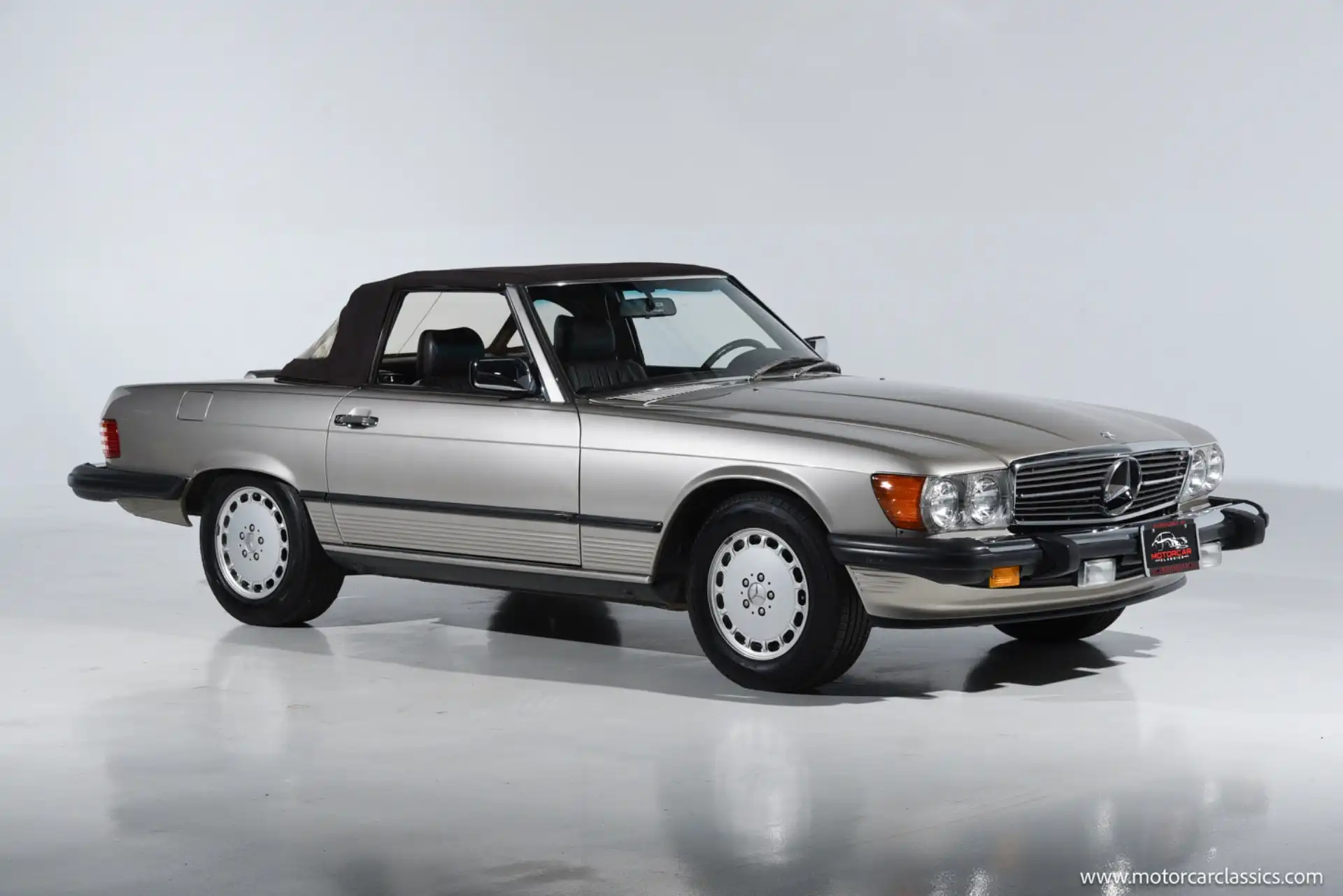 1988 Mercedes-Benz SL's photo