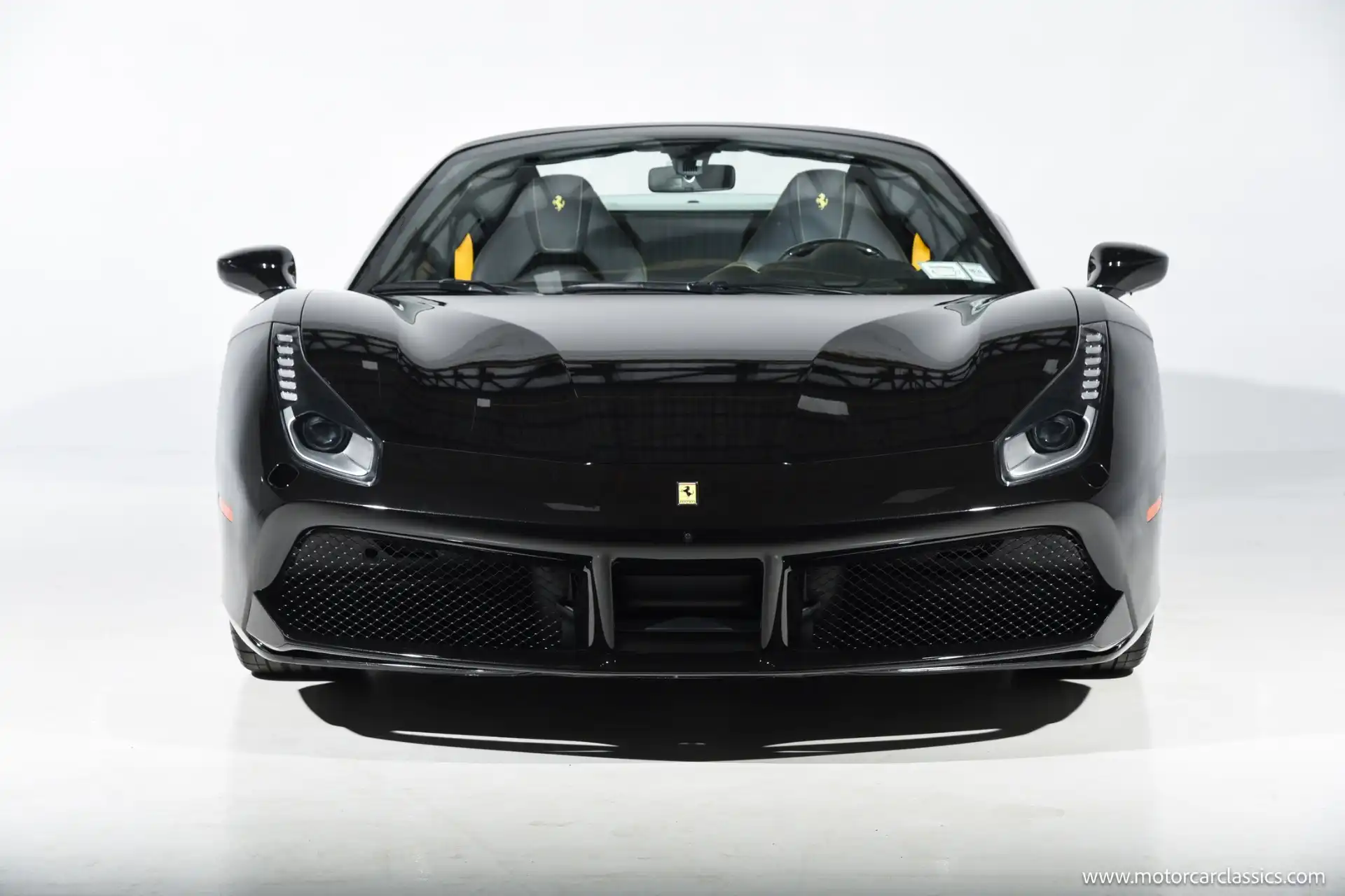 2016 Ferrari 488 Base's photo