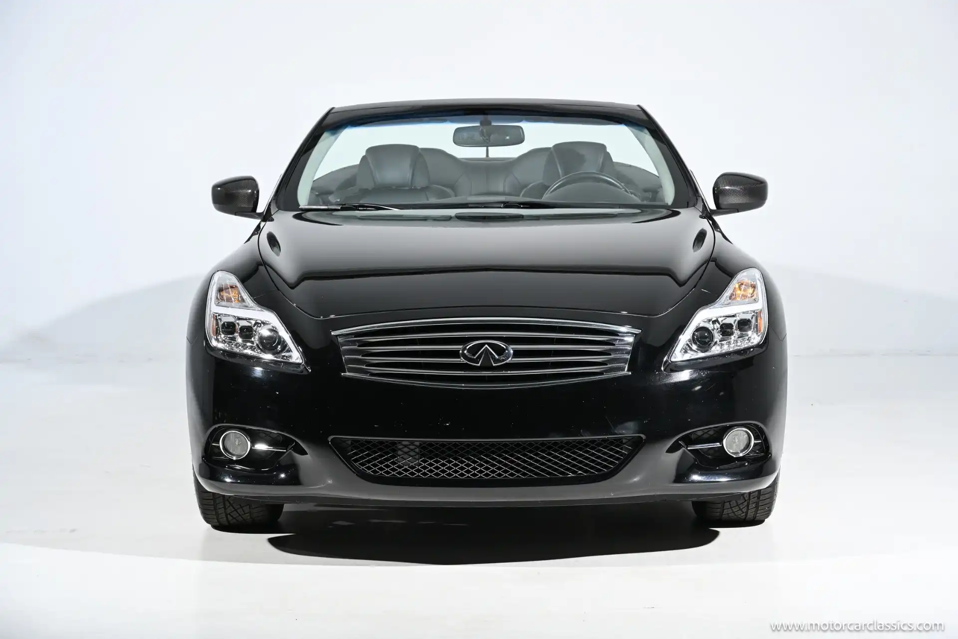 2014 INFINITI Q60 Convertible's photo