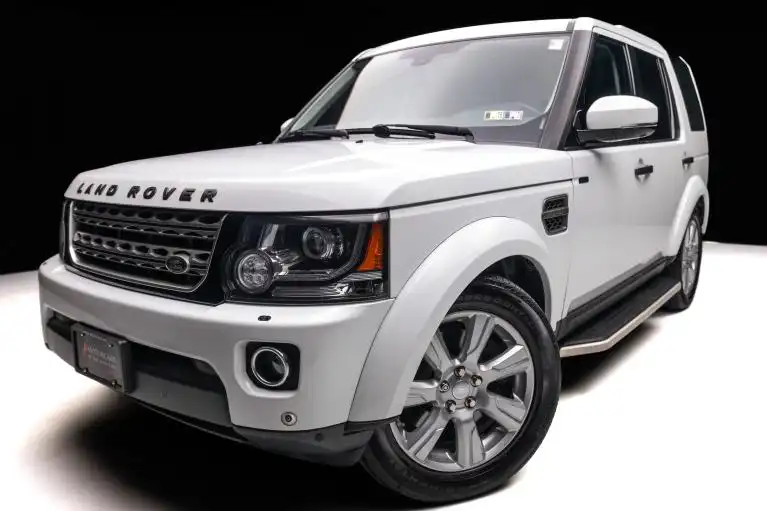 2016 Land Rover LR4 3.0 HSE w/Silver Package's photo