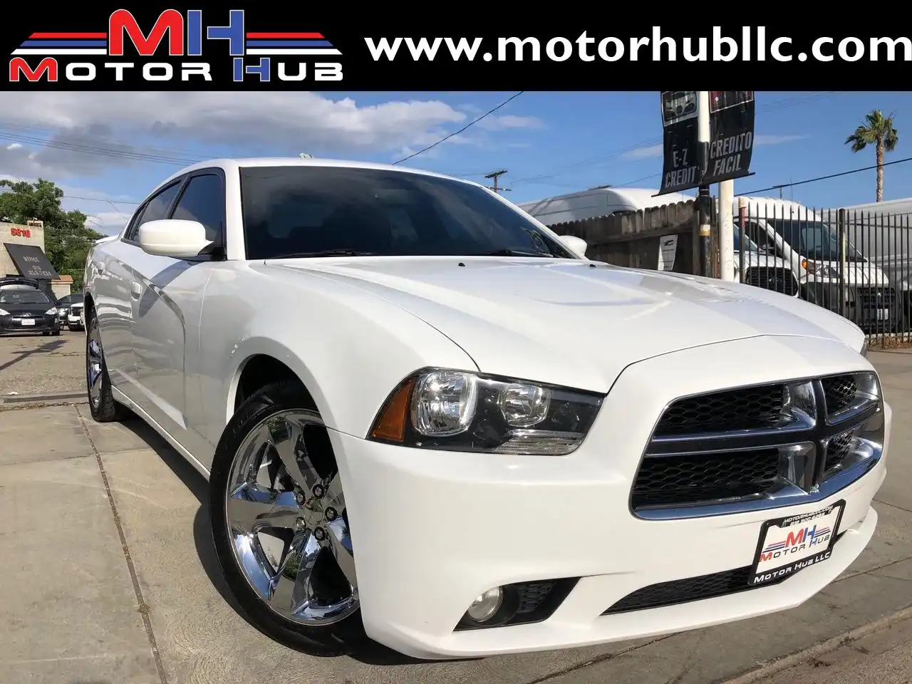 2014 Dodge Charger SXT Plus's photo