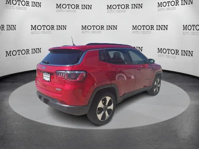 2017 Jeep Compass Latitude 4X4 photo 5