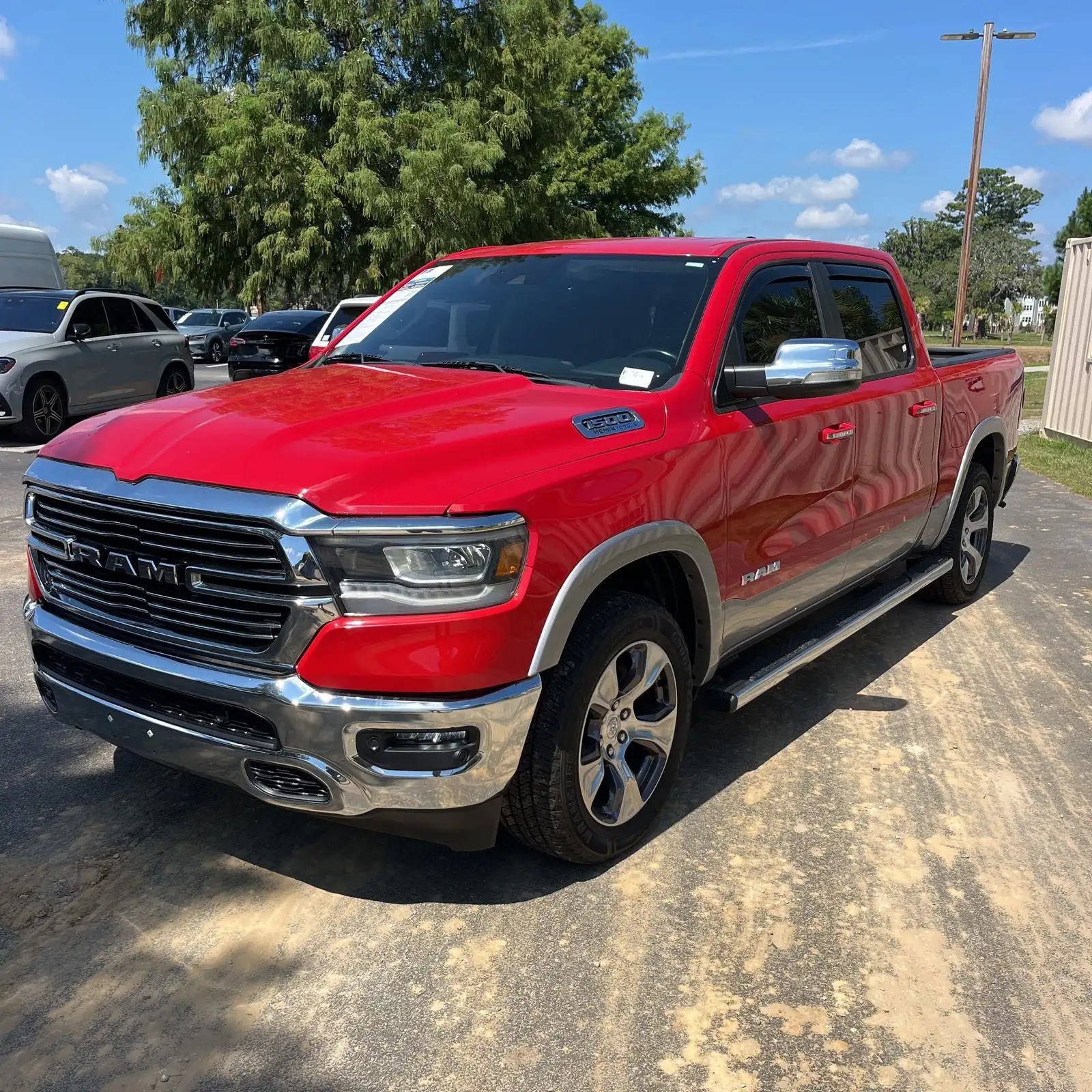 2021 RAM 1500 Laramie 4x4 Crew Cab 5'7's photo