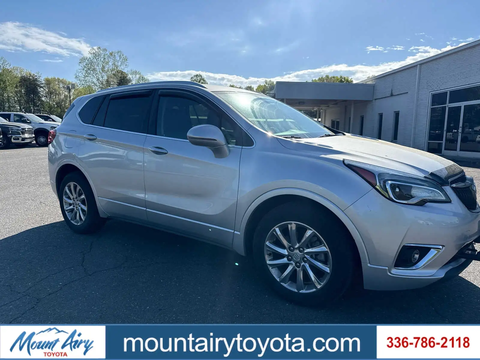 2019 Buick Envision Essence AWD photo 1