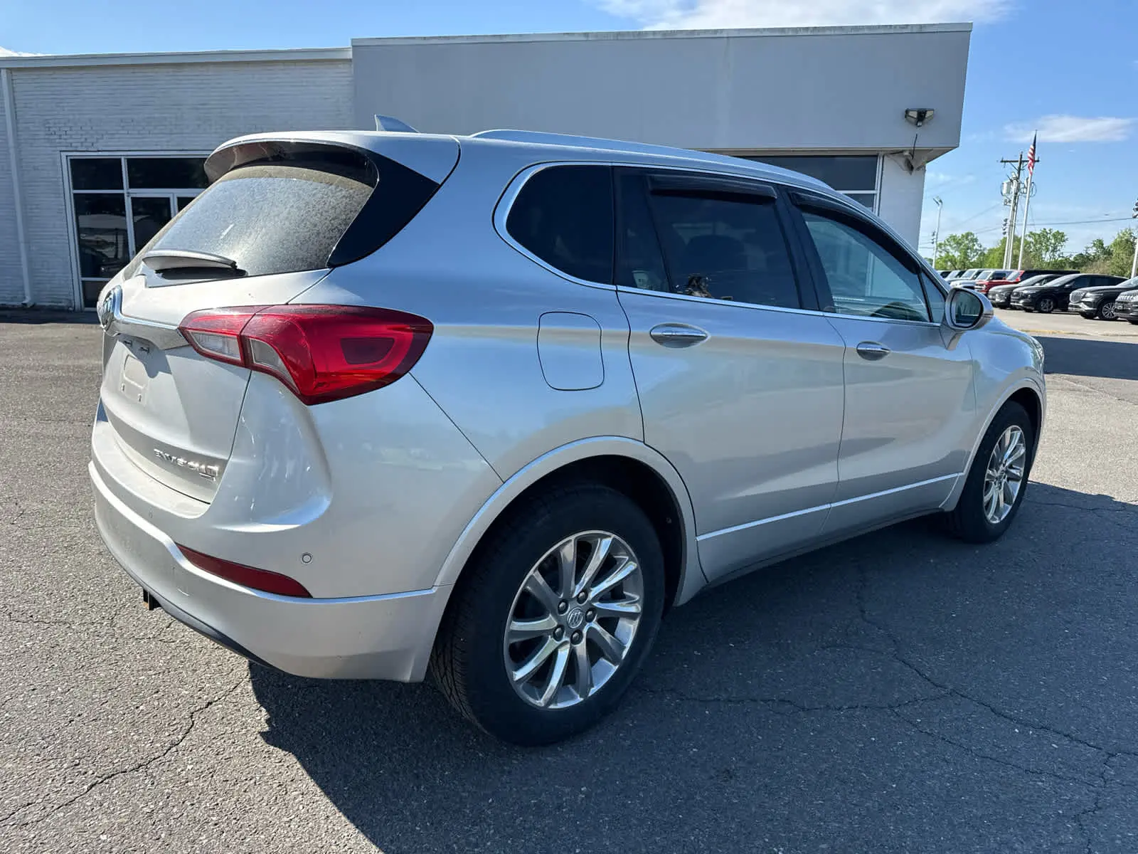 2019 Buick Envision Essence AWD photo 3