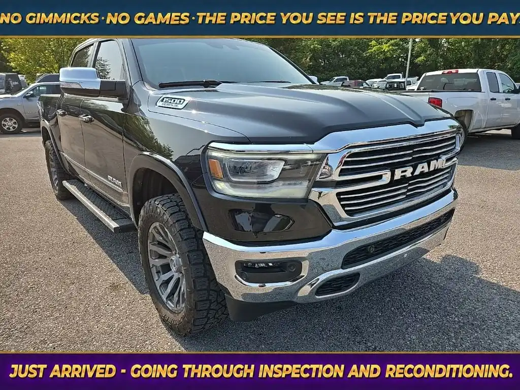 2022 RAM 1500 Laramie 4x4 Crew Cab 5'7's photo