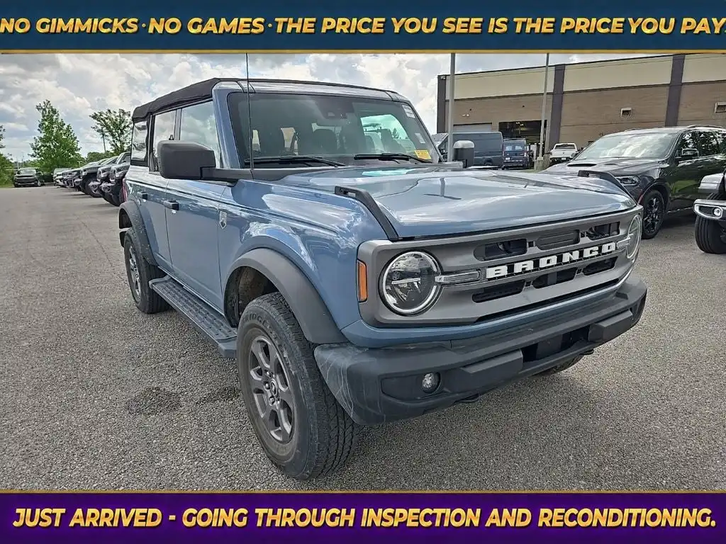2023 Ford Bronco Big Bend Mid (222A) 4x4's photo