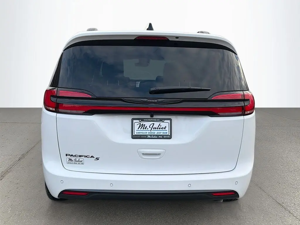 2026 Chrysler Pacifica Select photo 5
