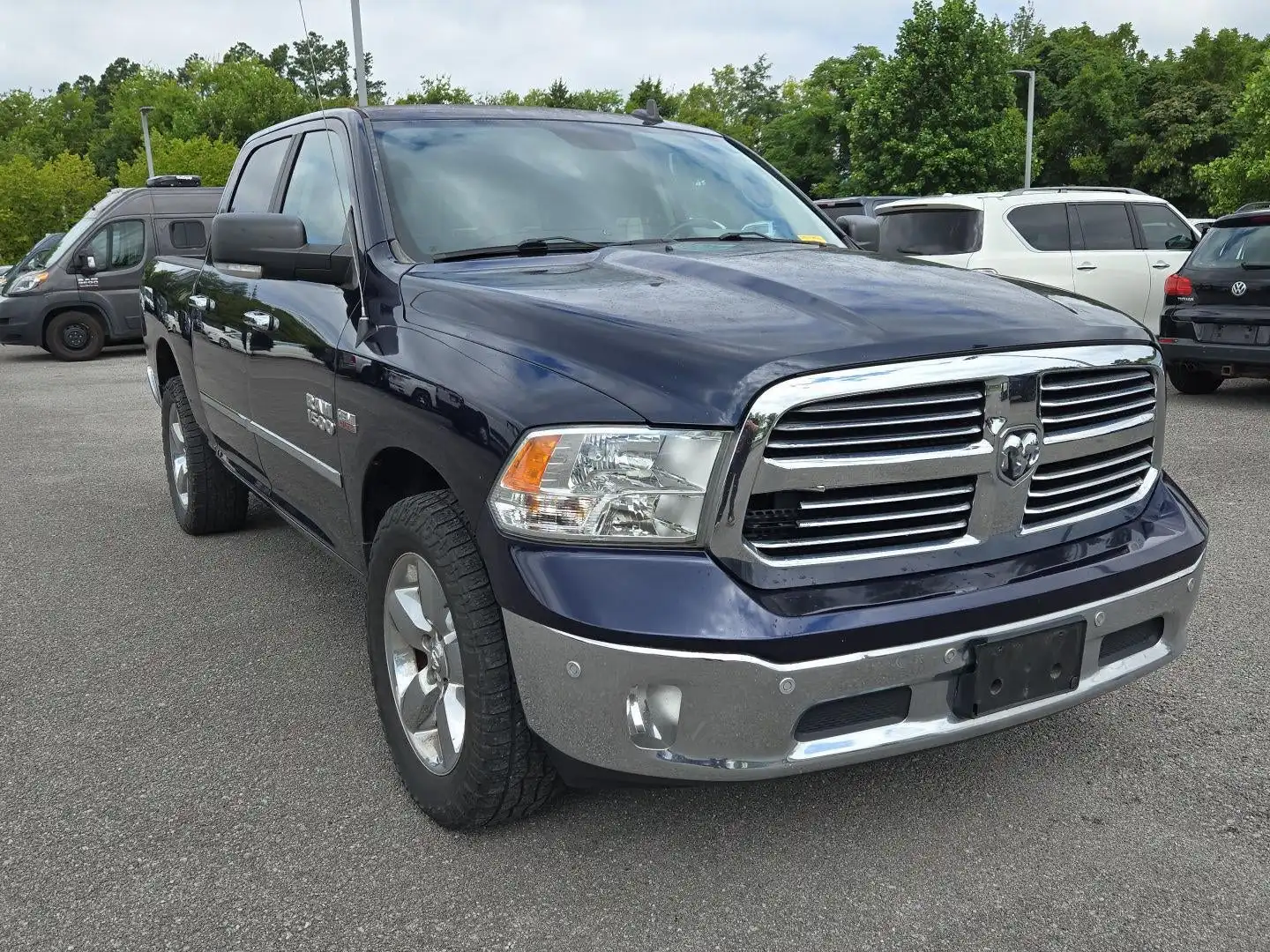 2016 RAM 1500 Big Horn 4x4 Crew Cab 5'7's photo
