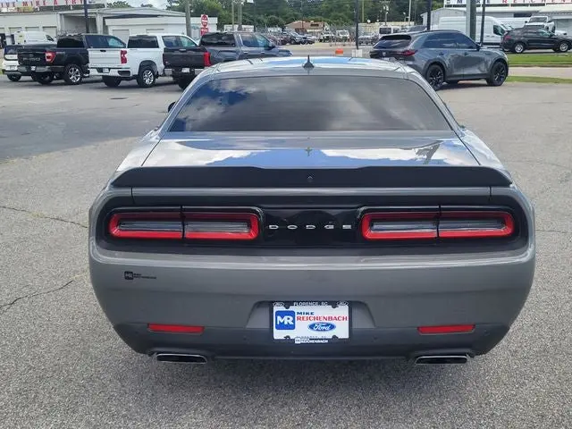2023 Dodge Challenger R/T photo 3