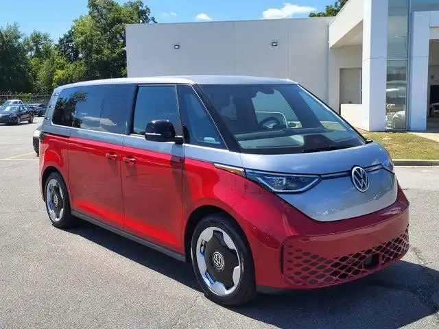 2025 Volkswagen ID. Buzz Pro S's photo
