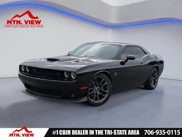 2023 Dodge Challenger R/T Scat Pack's photo