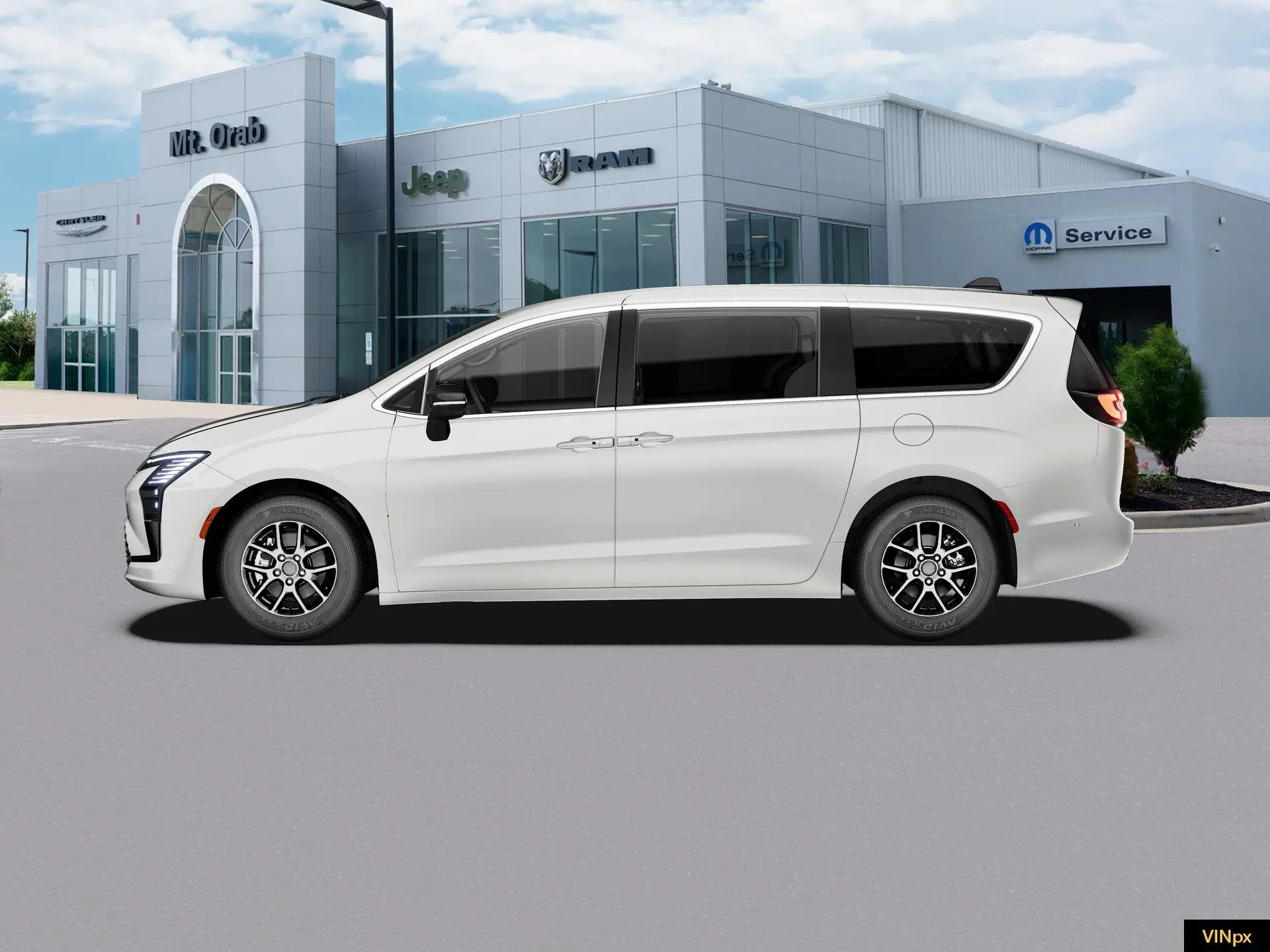 2027 Chrysler Pacifica Select photo 3