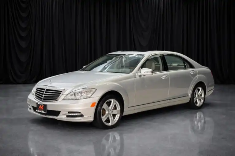 2010 Mercedes-Benz S-Class S550's photo