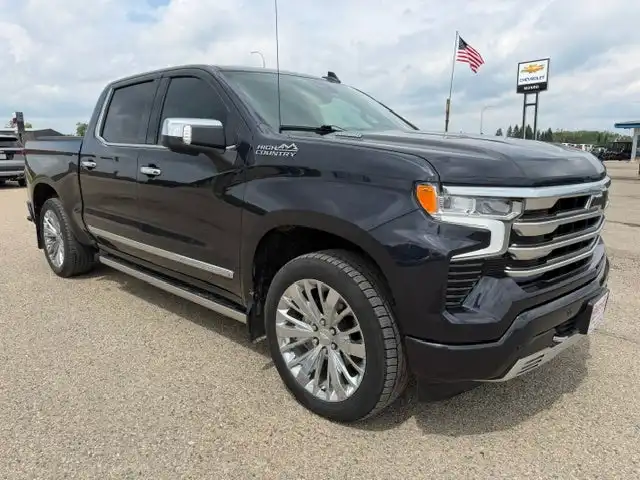 2023 Chevrolet Silverado 1500 High Country 4X4 Crew Cab Short Box's photo