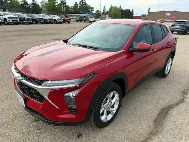 2026 Chevrolet Trax LS photo 3
