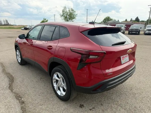 2026 Chevrolet Trax LS photo 5
