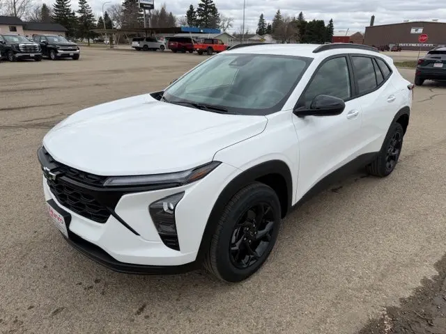 2026 Chevrolet Trax LT photo 3