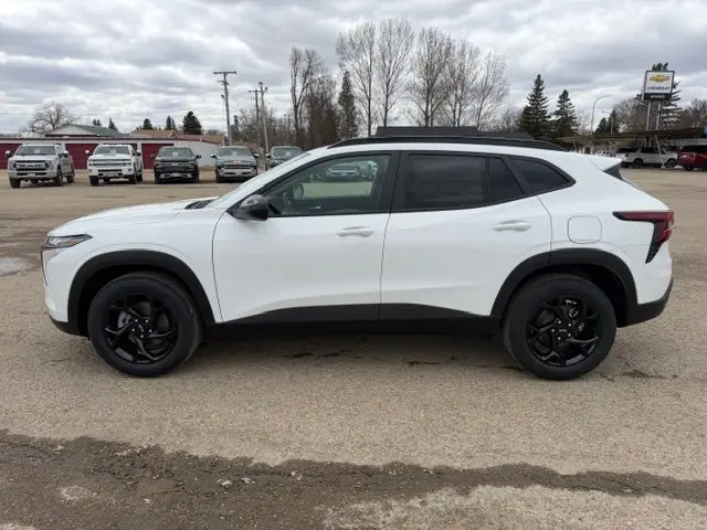 2026 Chevrolet Trax LT photo 4