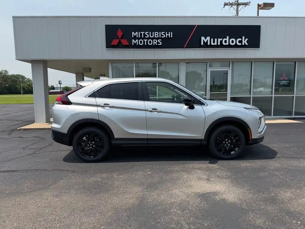 2026 Mitsubishi Eclipse Cross LE S-AWC's photo