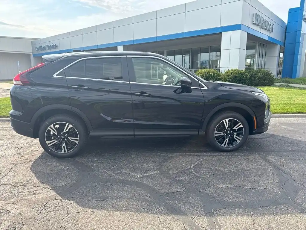 2026 Mitsubishi Eclipse Cross SE S-AWC's photo