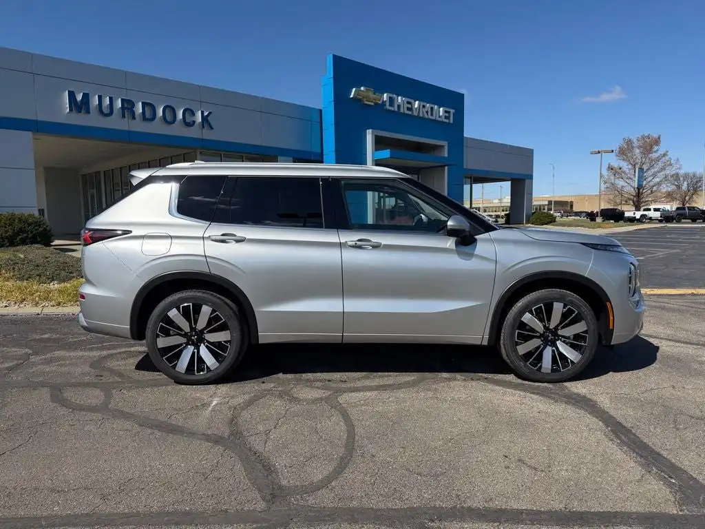 2026 Mitsubishi Outlander SEL S-AWC's photo
