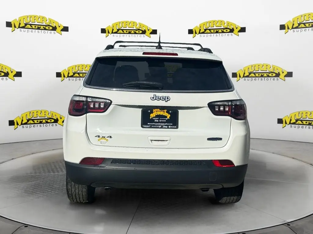 2023 Jeep Compass Latitude 4X4 photo 4