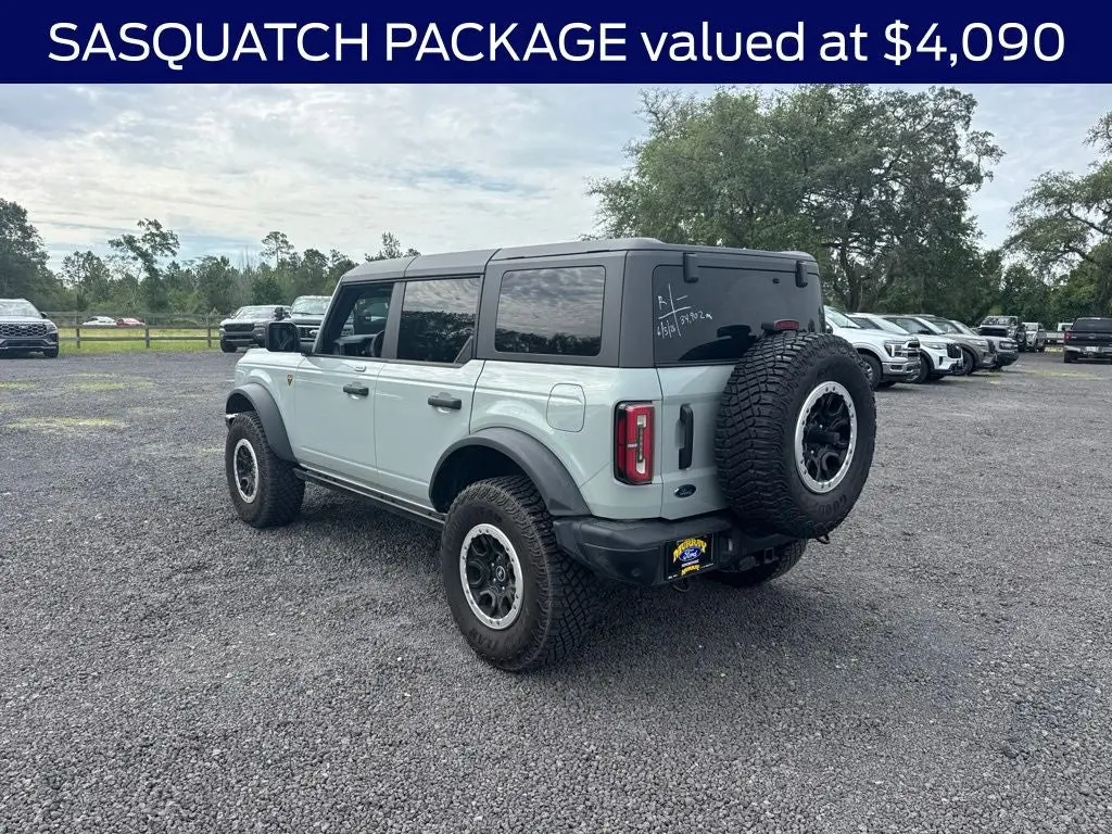 2022 Ford Bronco Badlands 4x4 photo 4
