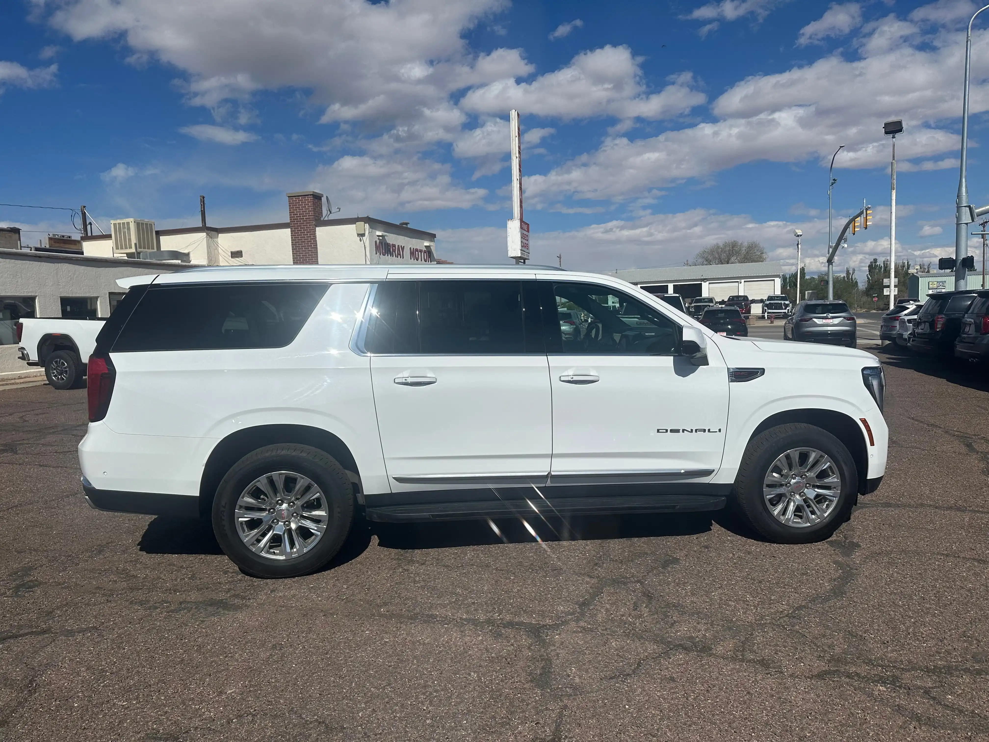 2025 GMC Yukon Denali AWD's photo