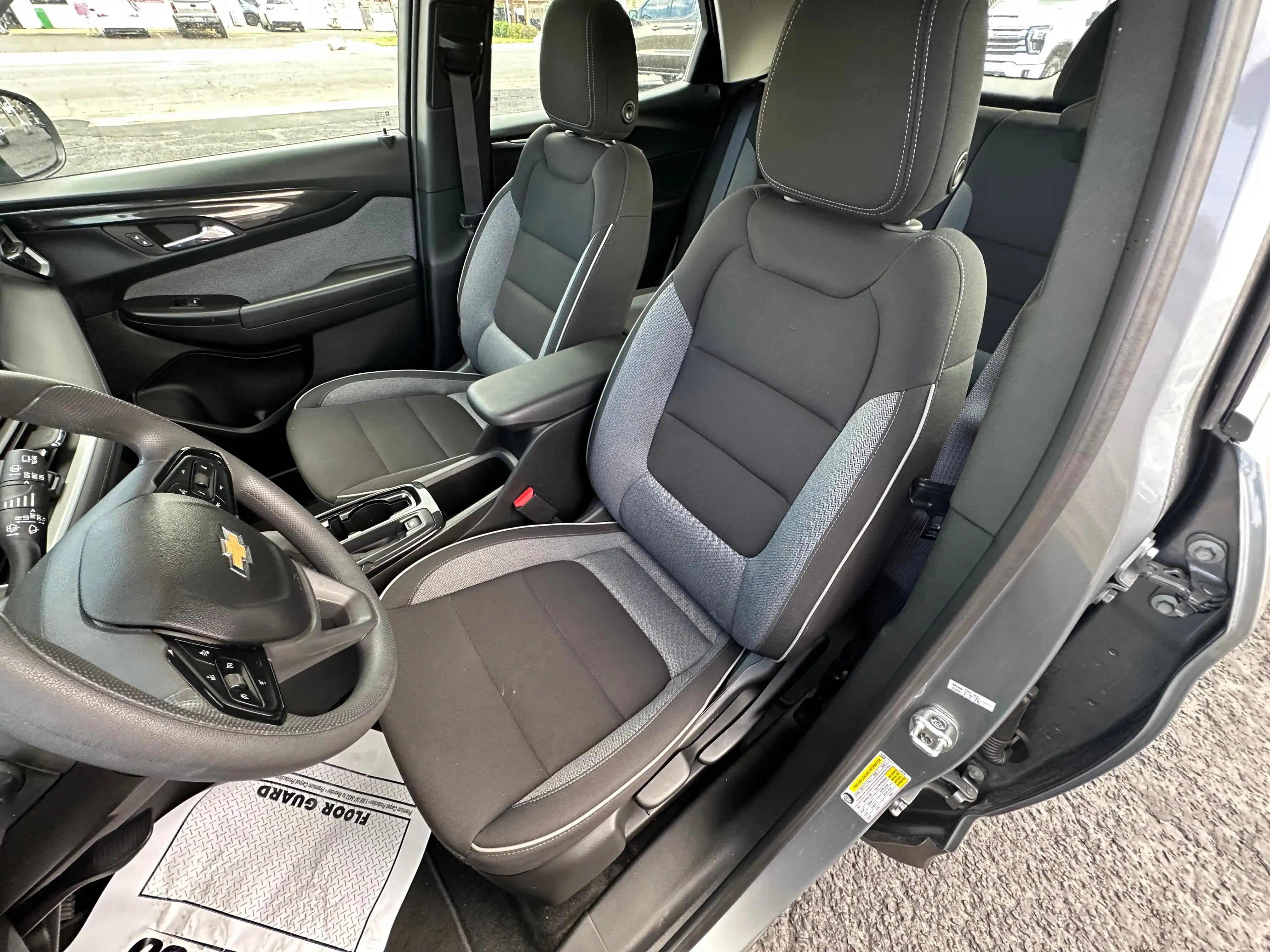 2026 Chevrolet Trailblazer LS AWD's photo